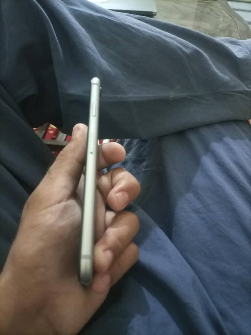 Apple iPhone 6 3