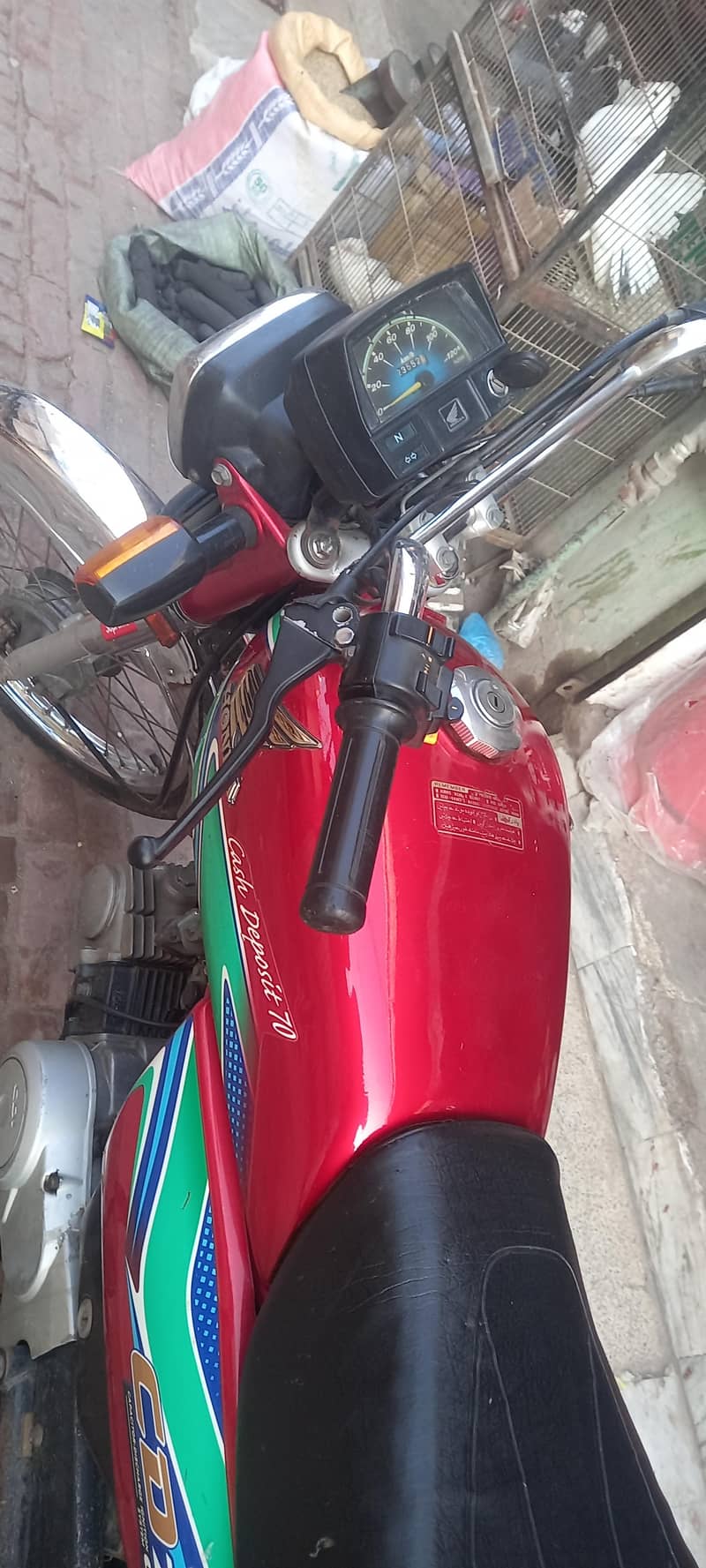 HONDA CD70 2017 MODEL 3