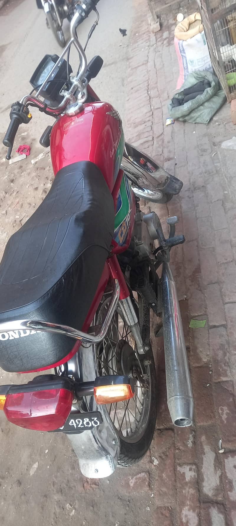 HONDA CD70 2017 MODEL 4