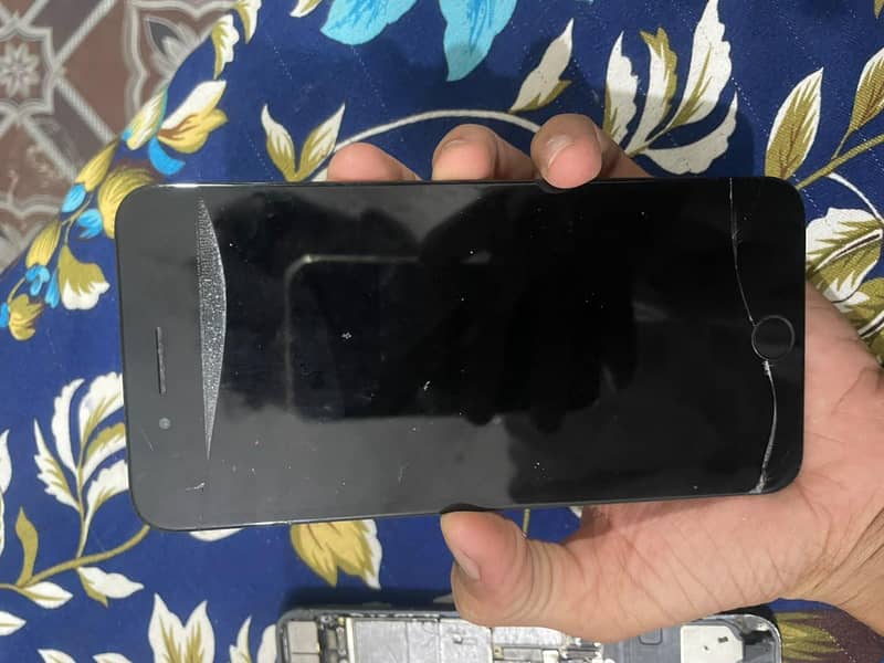 Apple iPhone 7 Plus 2