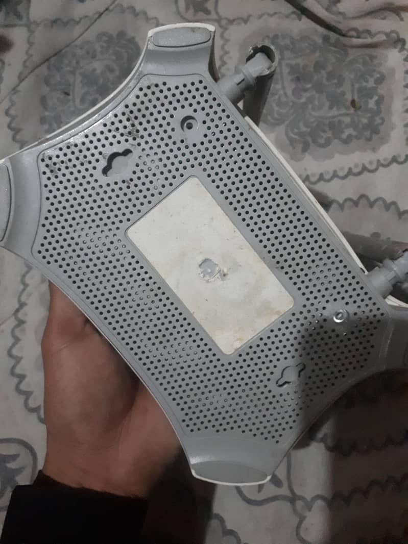 03703468538 0