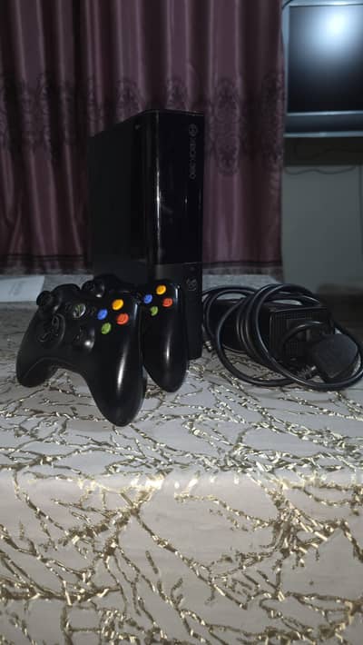 Xbox 360 E