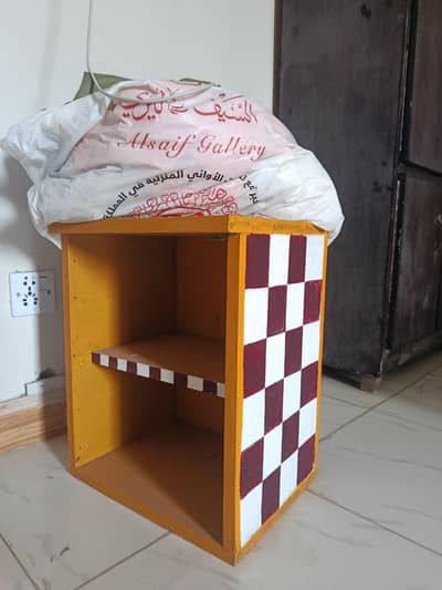 Single Bedside Table