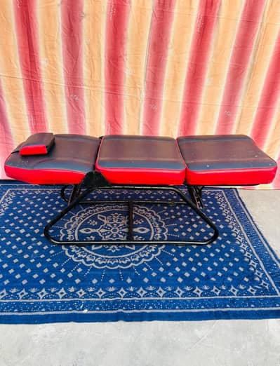 Lady Saloon Bed