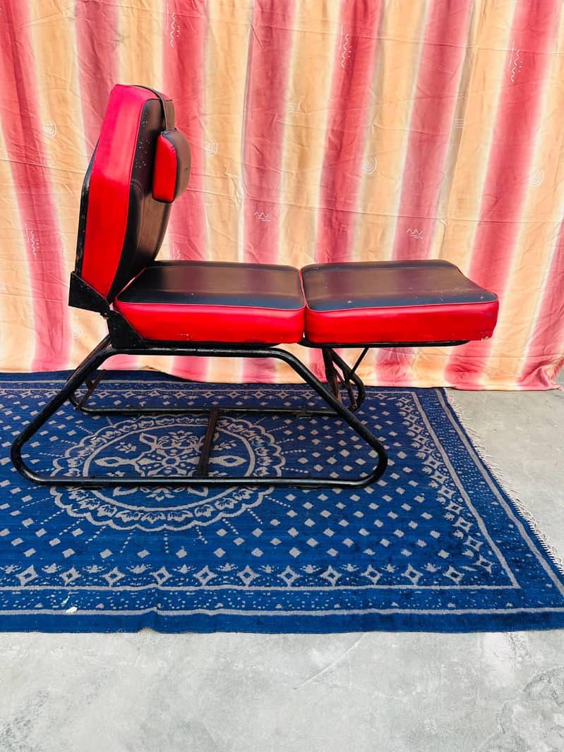 Lady Saloon Bed 1