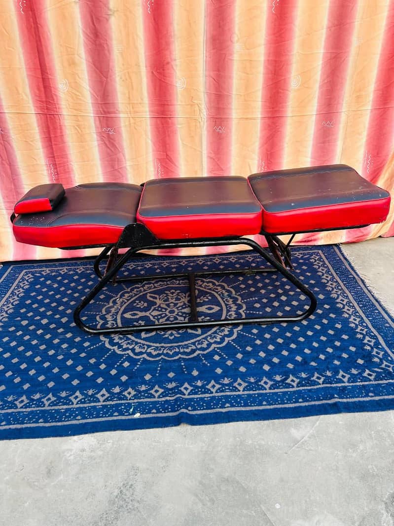 Lady Saloon Bed 3