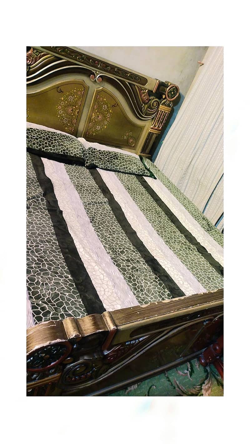 King size bed dressing 2