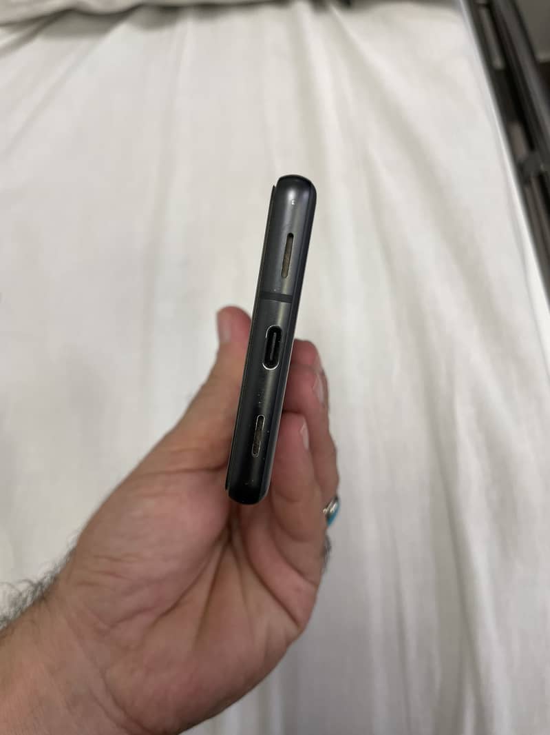 Google Pixel 7a 5