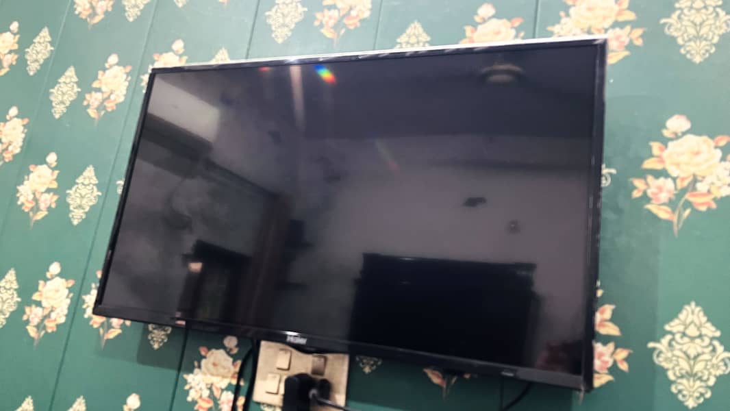 32 inch Haier LED 2