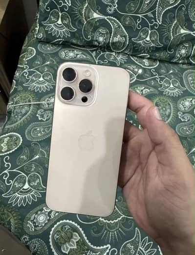 Apple iPhone 16 Pro Max