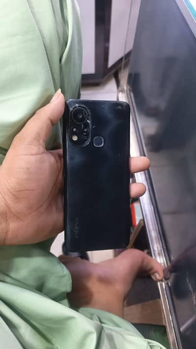 Infinix Hot 11s