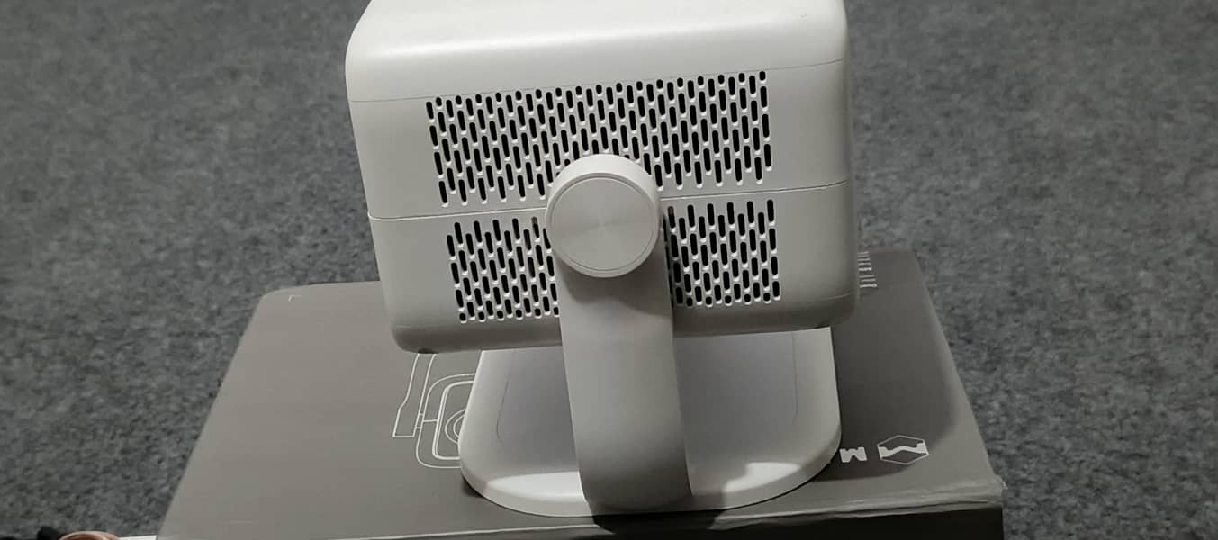 Macubic led projector 4k 2