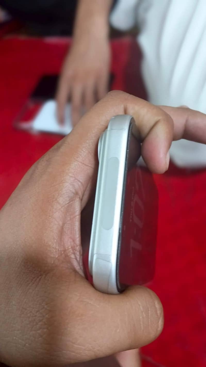 Apple iPhone 17 Pro 1