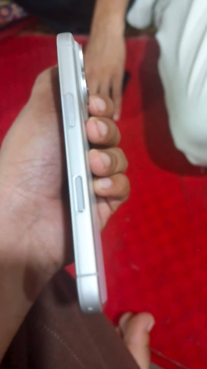 Apple iPhone 17 Pro 4