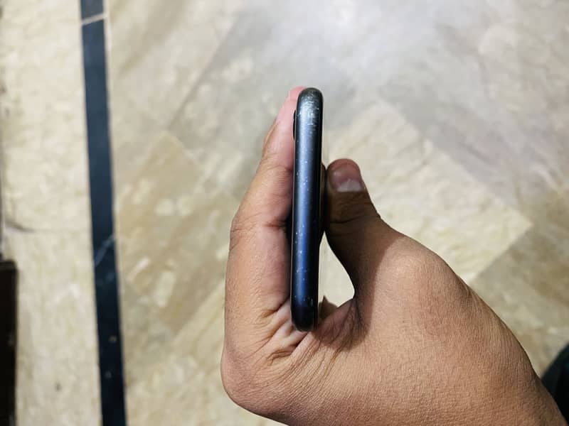 Apple iPhone 8 2
