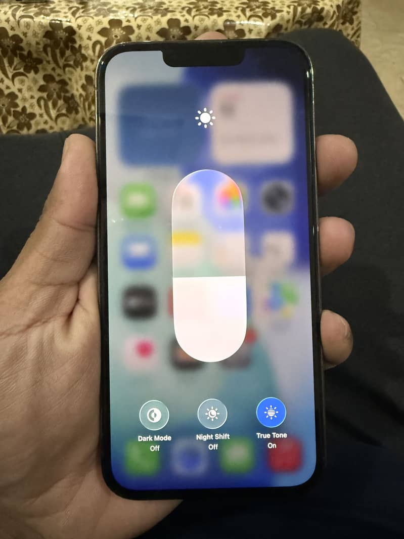 Apple iPhone 13 Pro 2