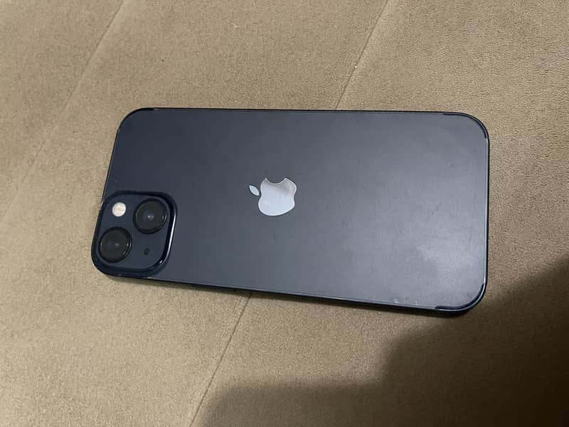 Apple iPhone 13 0