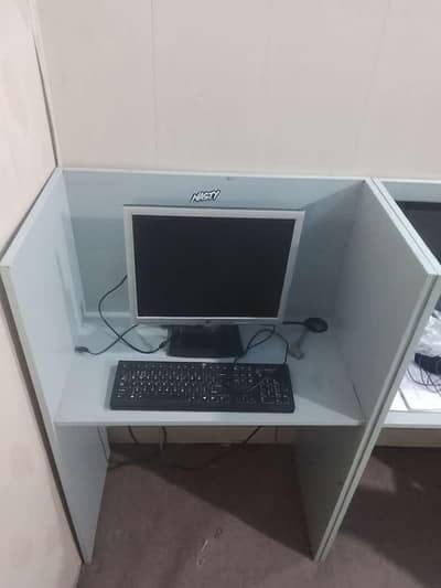 working station/cluster