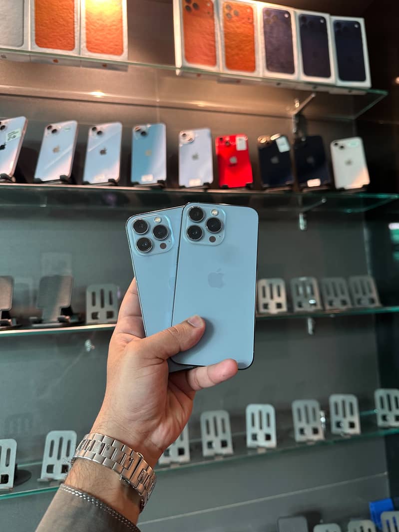 Apple iPhone 13 Pro 0