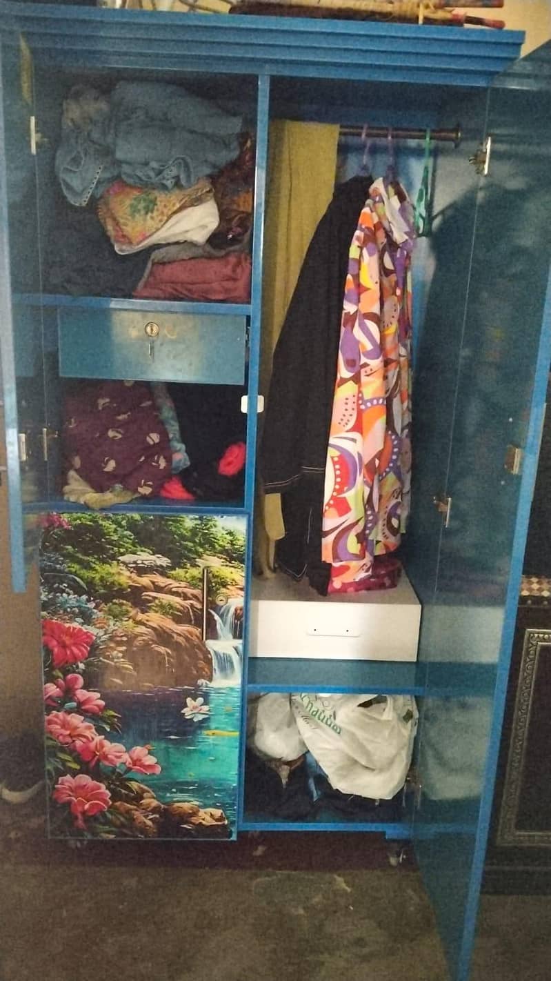 wardrobe 1