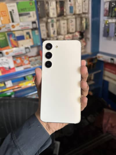 Samsung Mobile S23 8/256 with box