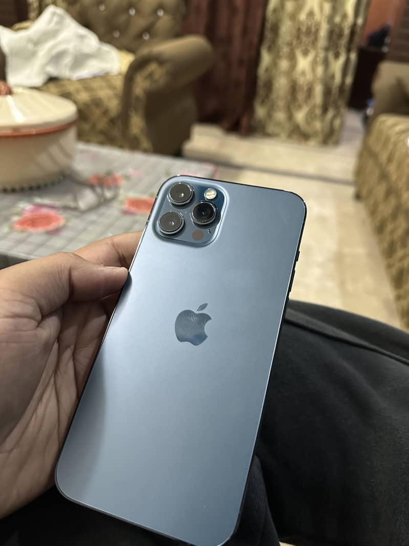 Apple iPhone 12 Pro Max 2