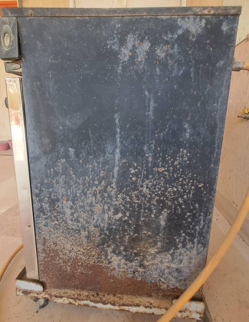 Kitchen Master Oven - Working Condition 5