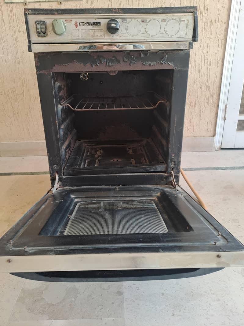 Kitchen Master Oven - Working Condition 6