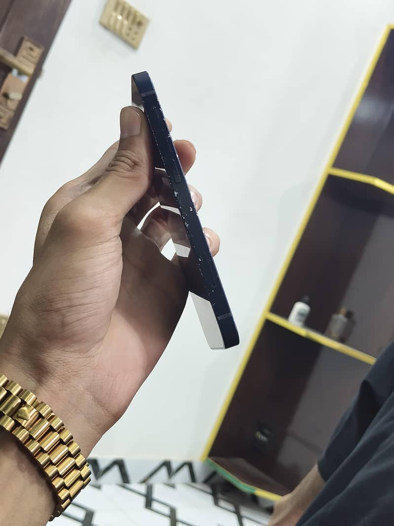 Apple iPhone 12 mini 2