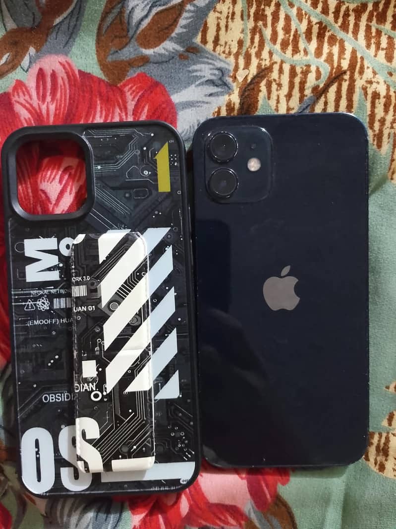 Apple iPhone 12 12