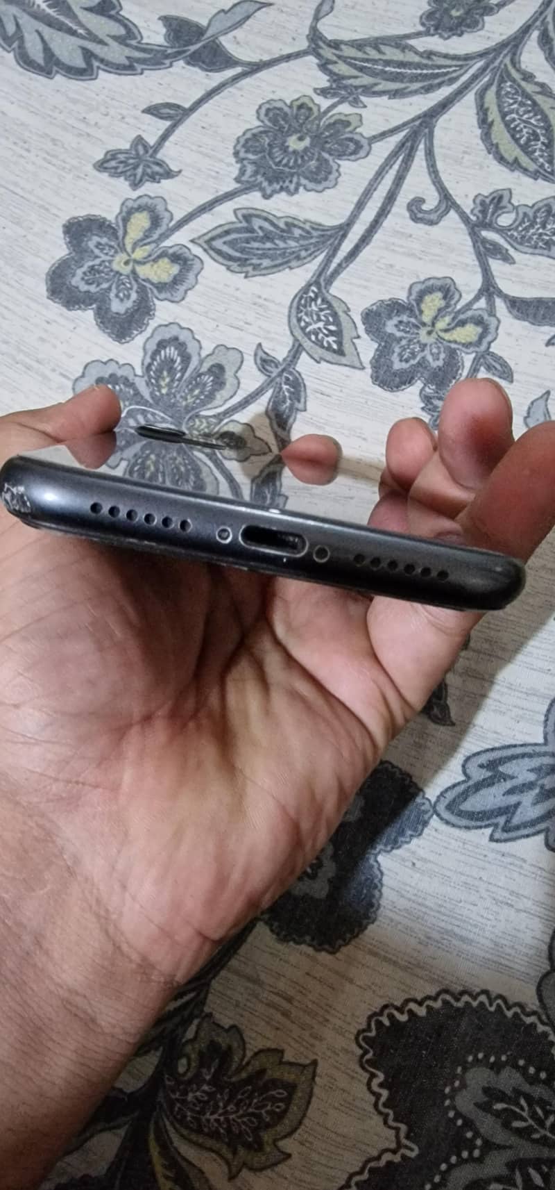 Apple iPhone 11 4