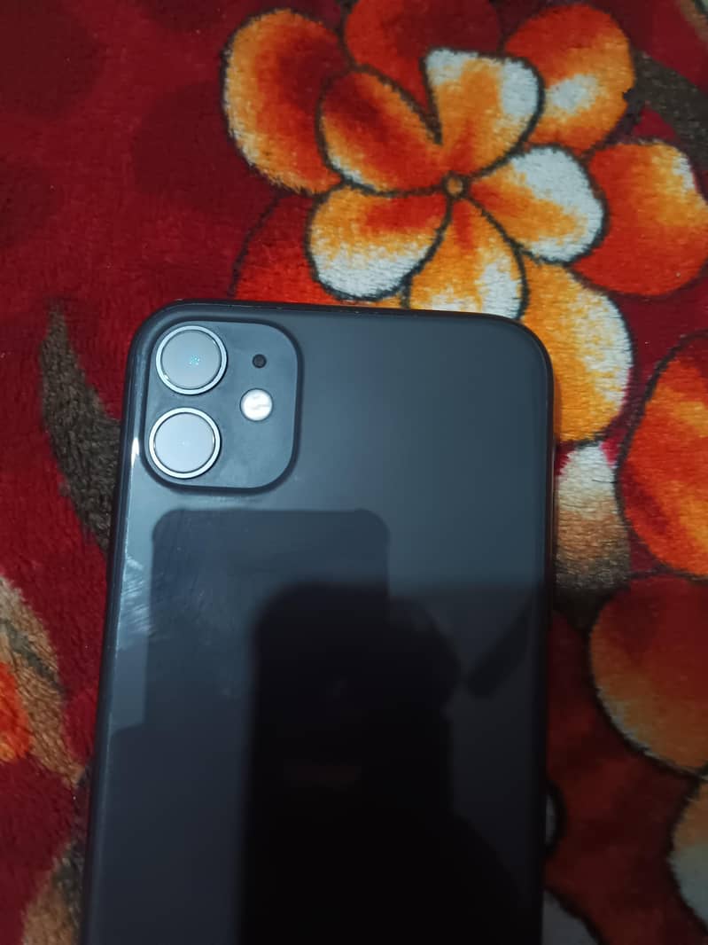 Apple iPhone 11 7