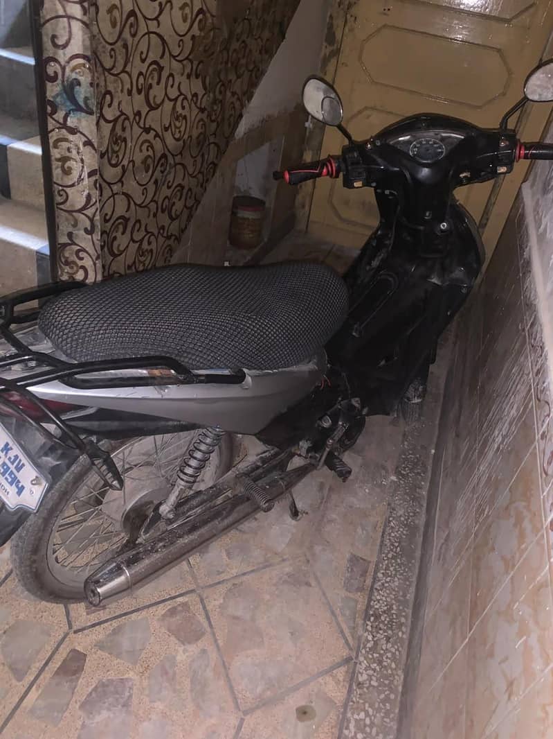Super power 70cc scooty 1