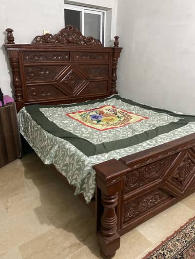 King size wooden bed for sale
