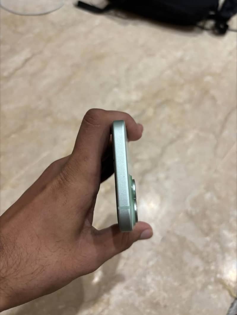 Apple iPhone 15 plus 5