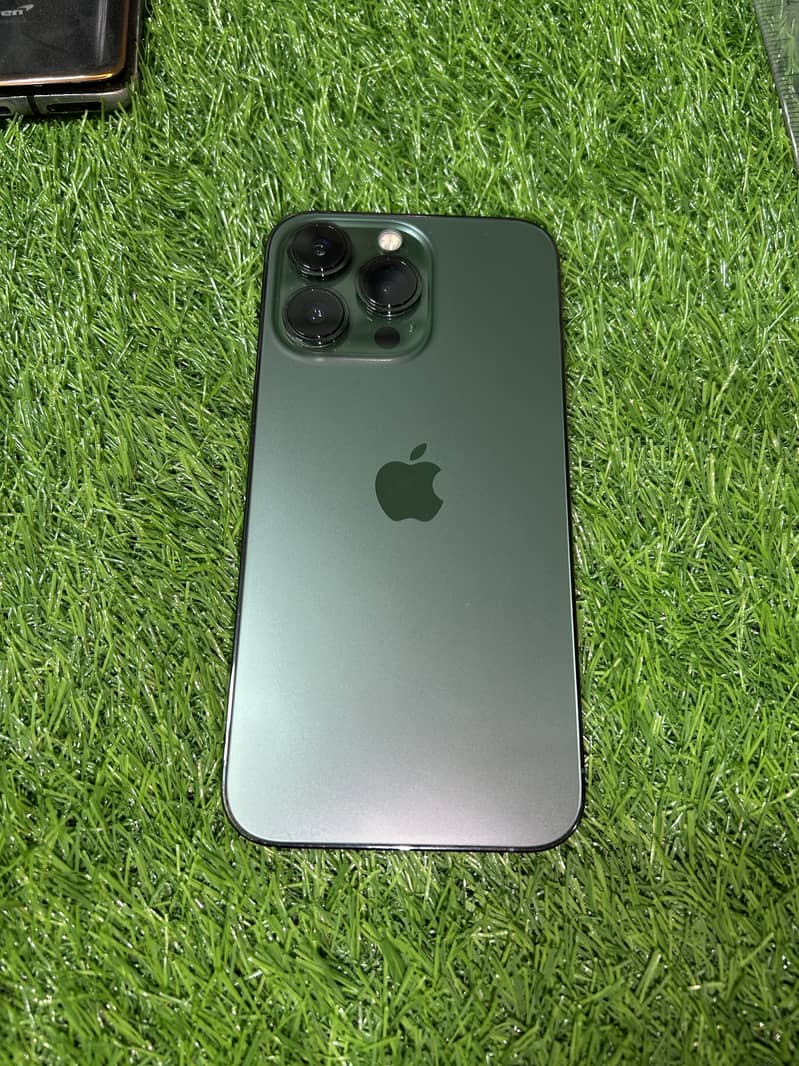 Apple iPhone 13pro 0