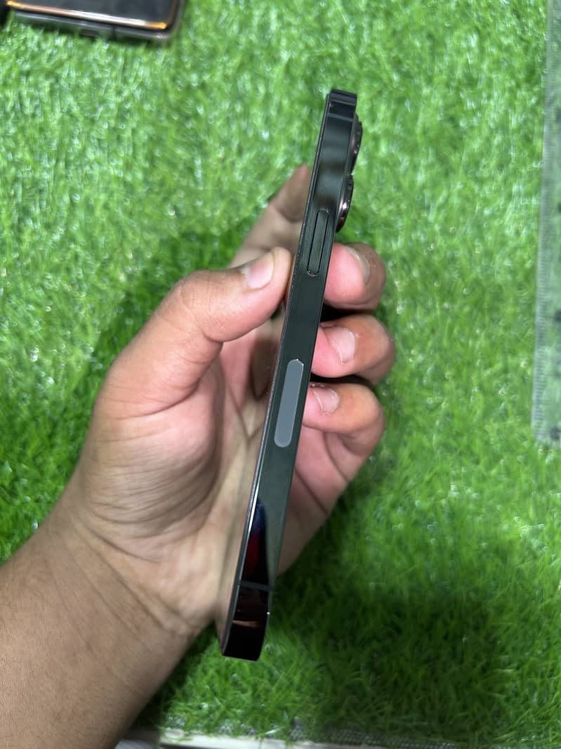 Apple iPhone 13pro 3