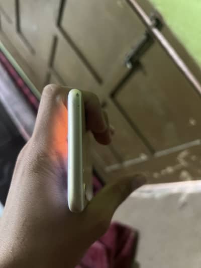 Apple iPhone 7