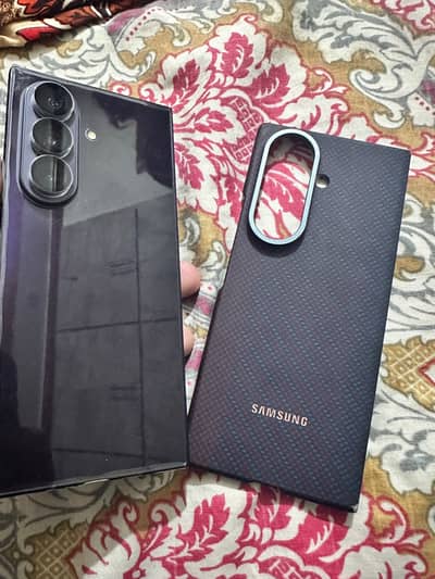 Samsung Mobile Z Fold 8 Ultra just 20 days used