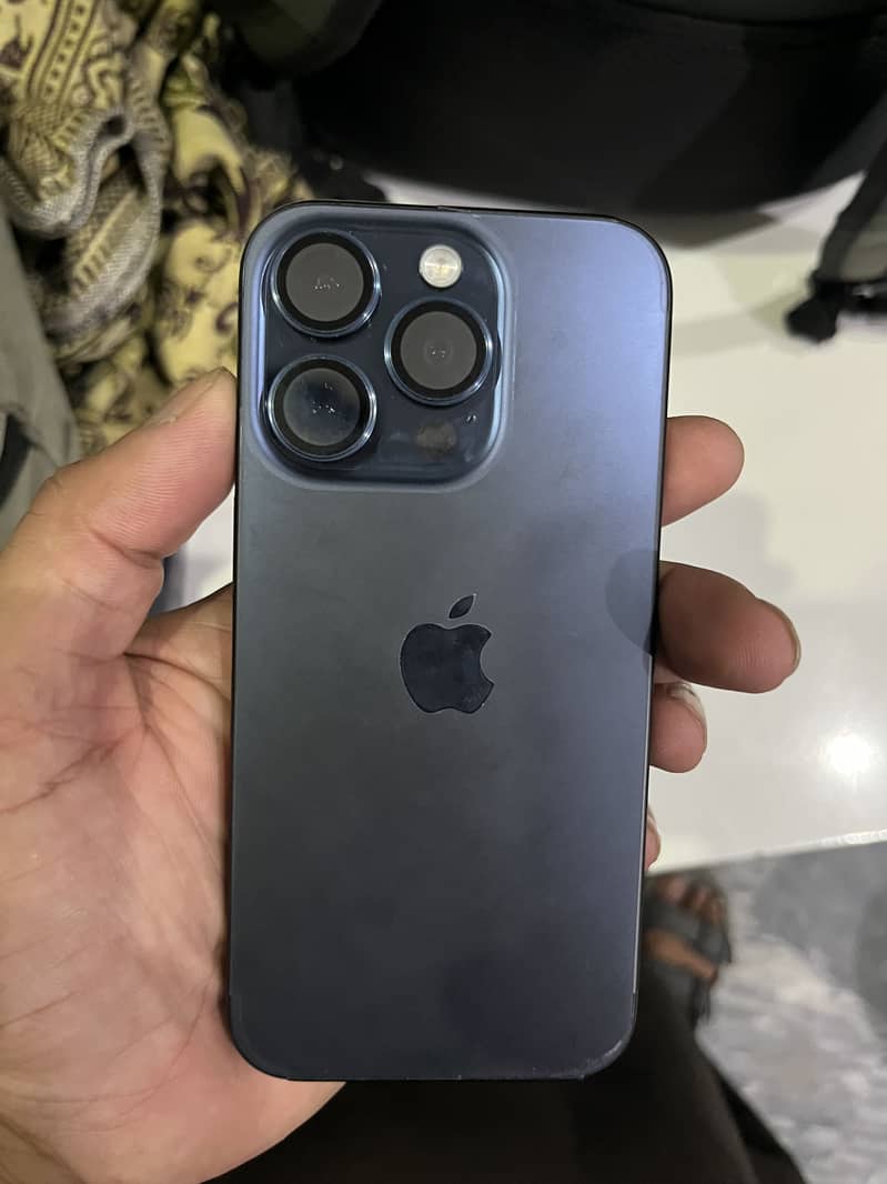 Apple iPhone 15 Pro 6