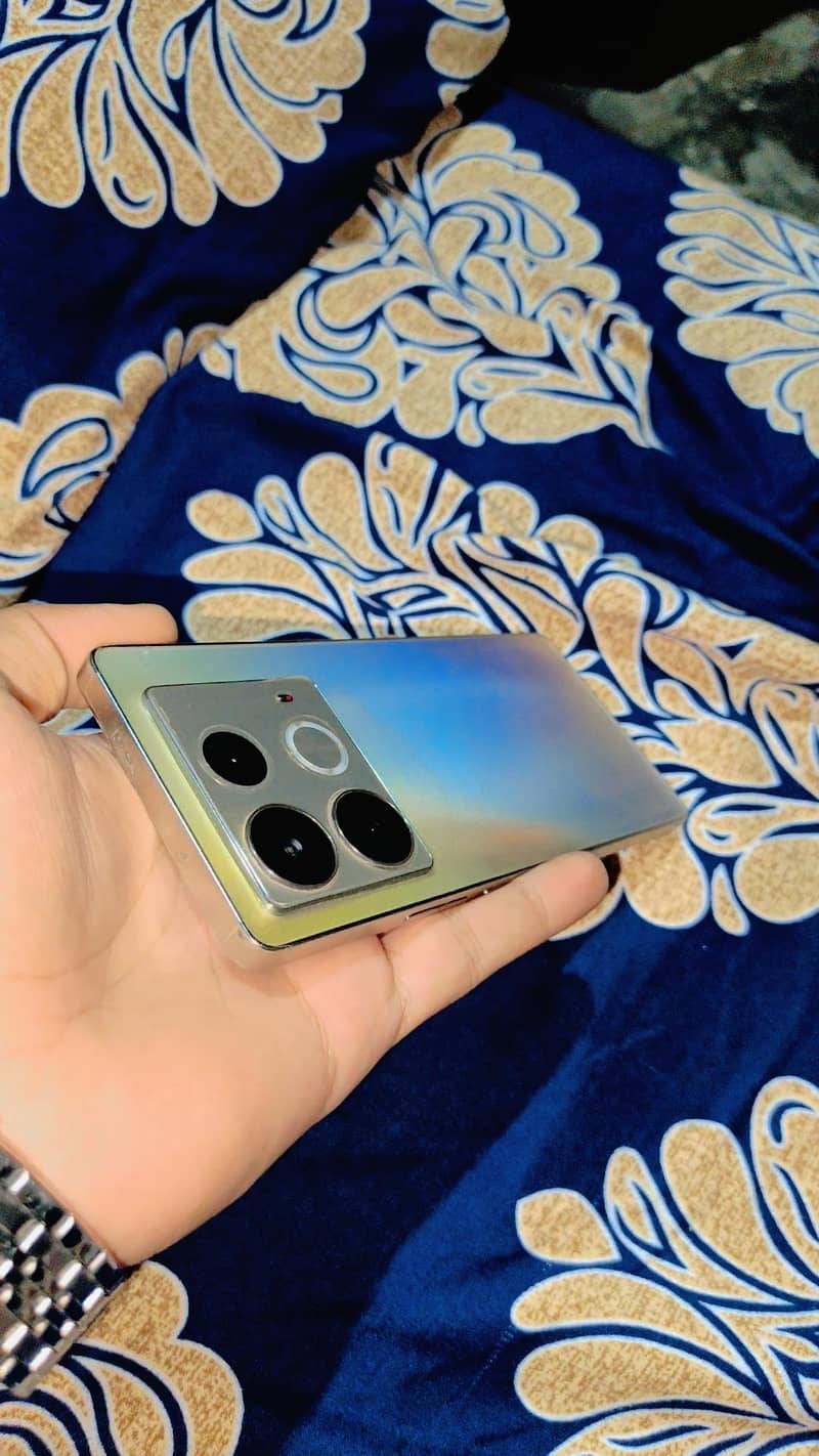 Infinix Note 40 1