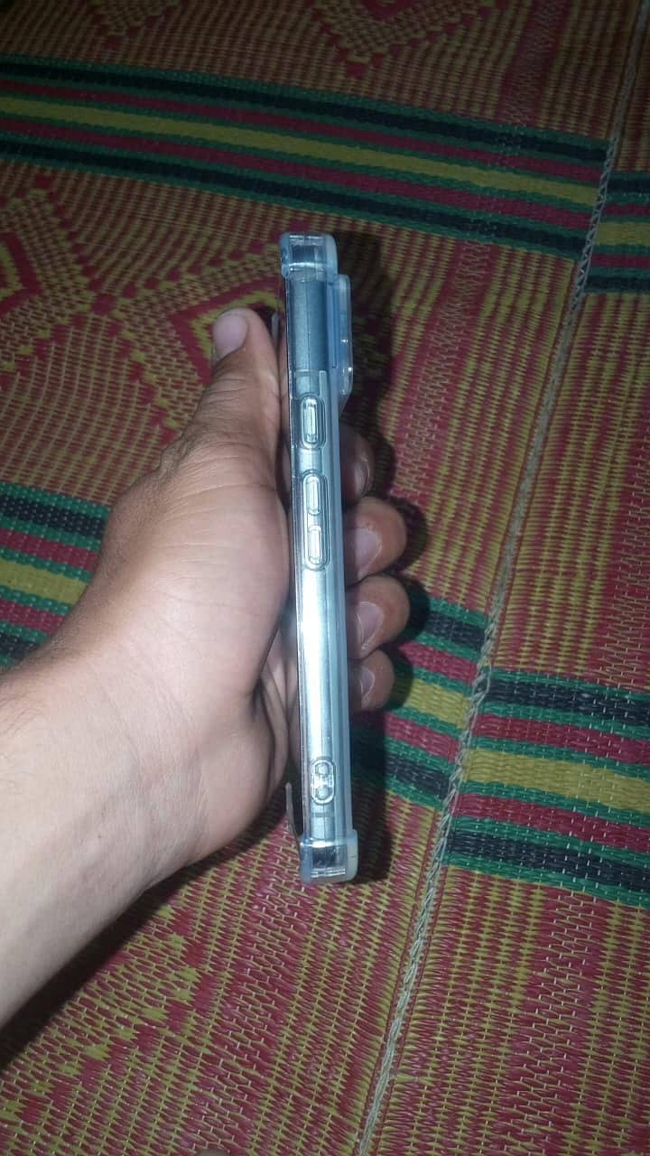 Google Pixel 8 5