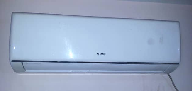 GREE 1 ton non Inverter. 0321-3010820