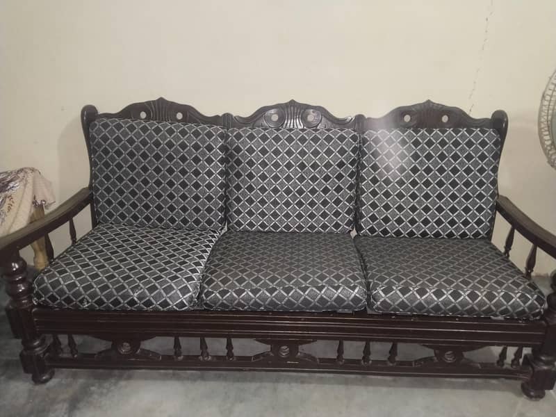 5 seater sofa 0