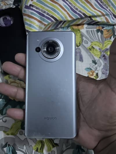 Sharp Aquos R7 sealed fresh PTA approved in excellent condition.