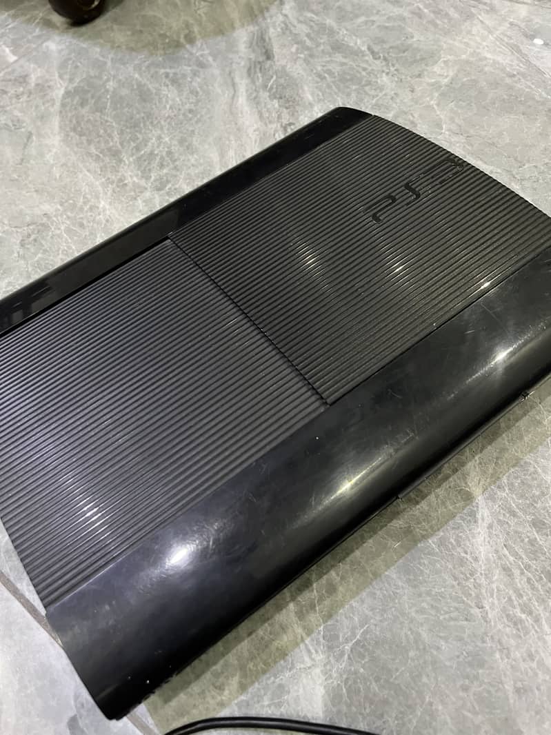 PS3 super slim 4
