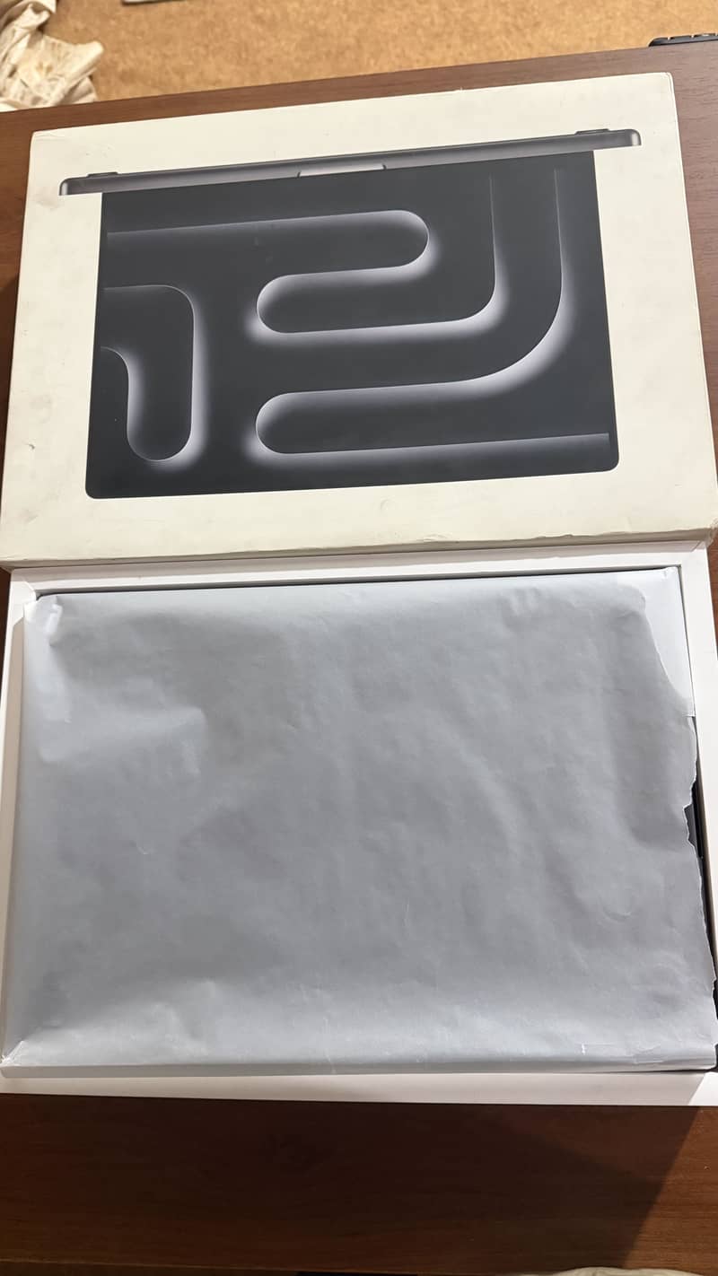 Macbook M3 Pro 1
