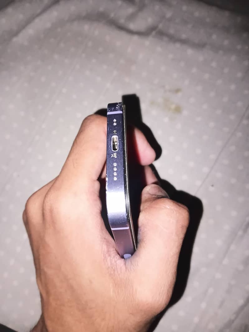 Iphone 12 mini 4