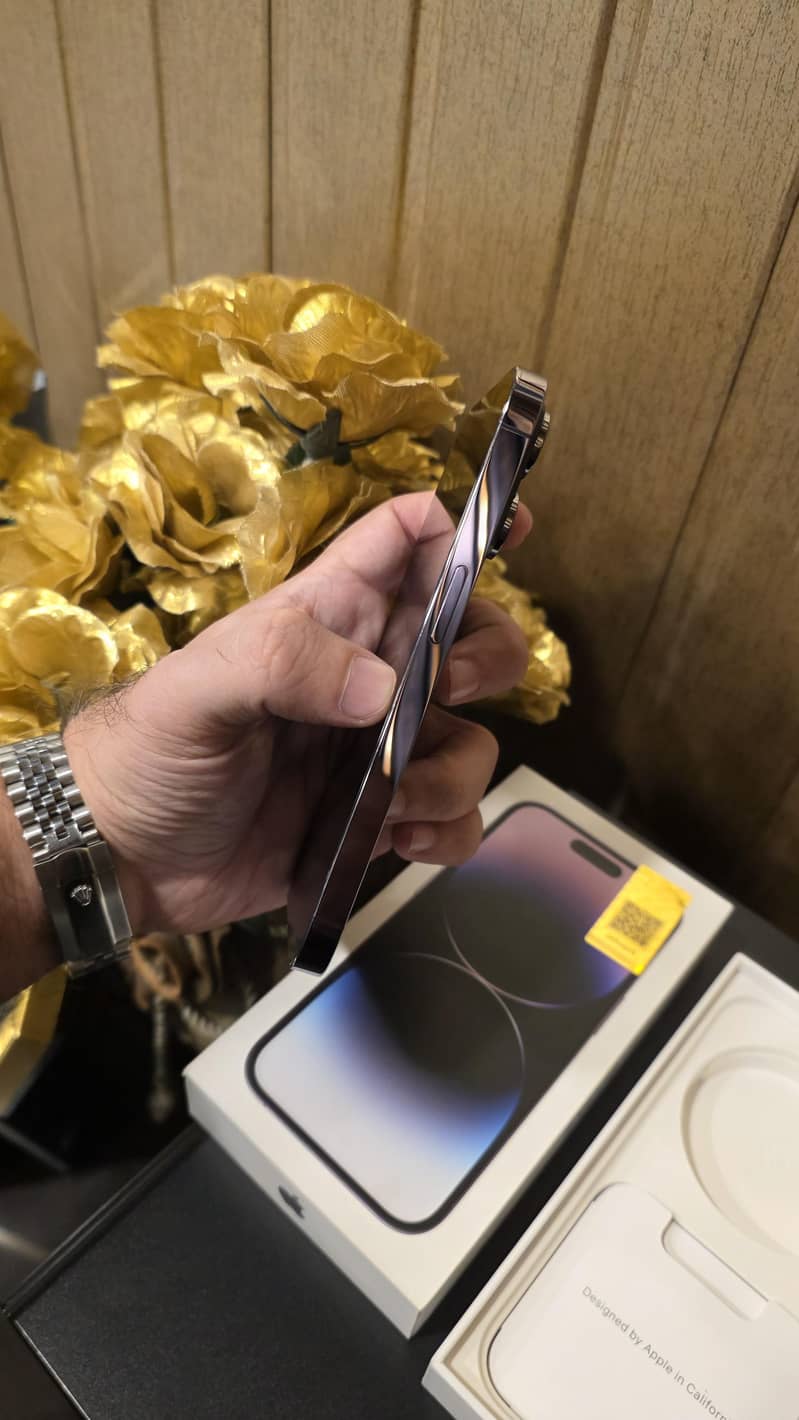 Apple iPhone 14 Pro SIM Working Non PTA 256GB 4