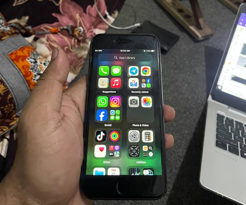 Apple iPhone 8 2